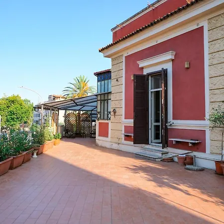 Domus Lilium Апартаменты